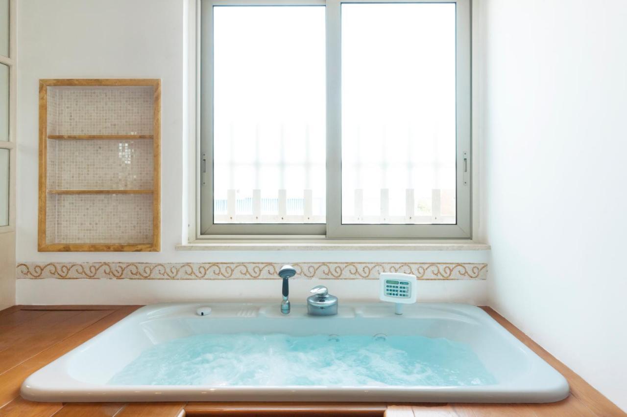 Ostia Holiday Boutique Spa ภายนอก รูปภาพ