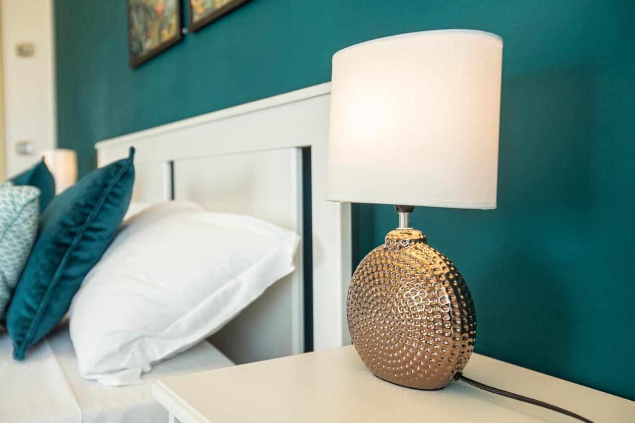 Ostia Holiday Boutique Spa ภายนอก รูปภาพ